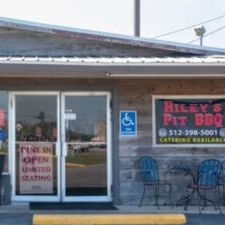 riley's pit bbq